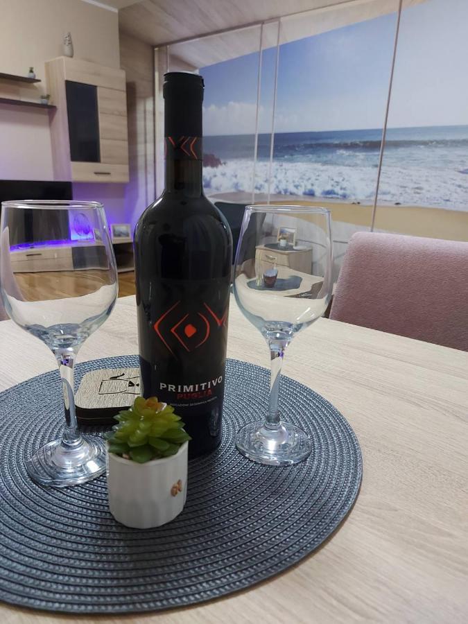 Apartman Espresso Sa Parkingom Sremska Mitrovica Luaran gambar