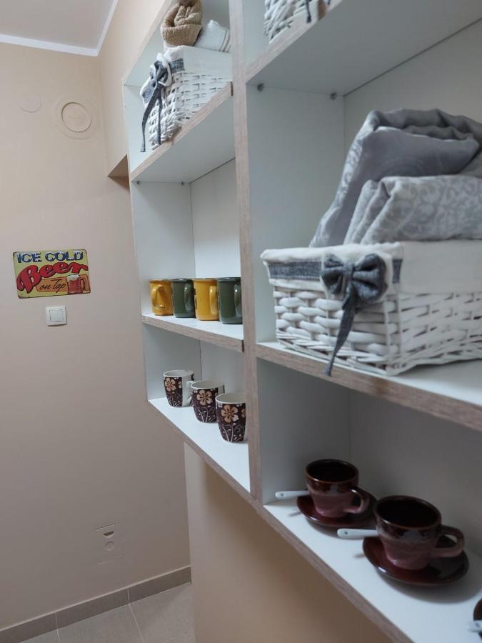 Apartman Espresso Sa Parkingom Sremska Mitrovica Luaran gambar