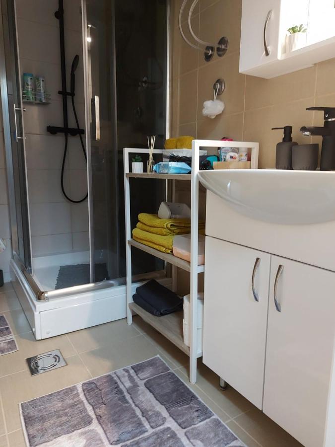 Apartman Espresso Sa Parkingom Sremska Mitrovica Luaran gambar